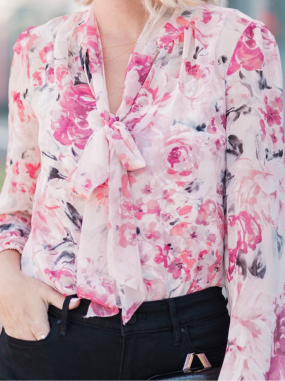 White House Black Market Floral Print Tie Neck Blouse NWT Size 10 Petite